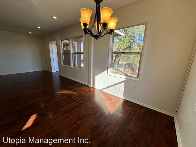 Building Photo - 4 br, 2 bath House - 9530 Calimesa Blvd
