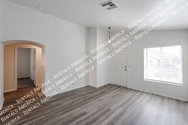 Foto del edificio - 22216 W Hadley St