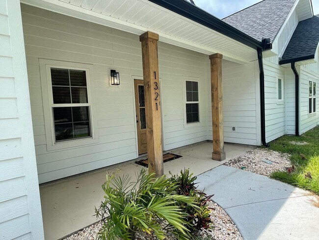 Foto del edificio - 1321 Cedar Ave S