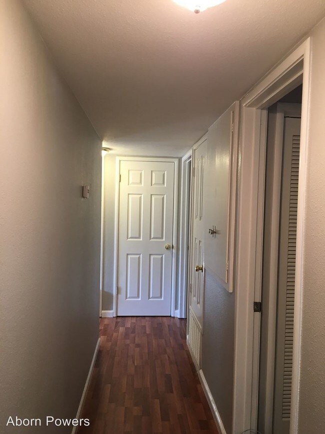 Foto del edificio - 5901 Larry Way