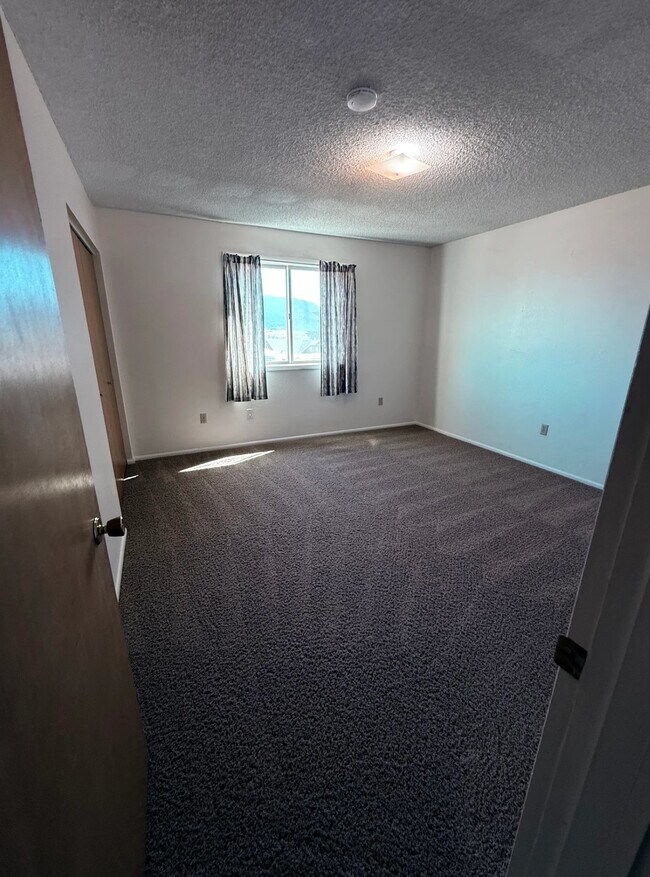 Foto del edificio - 1216 W Montana St