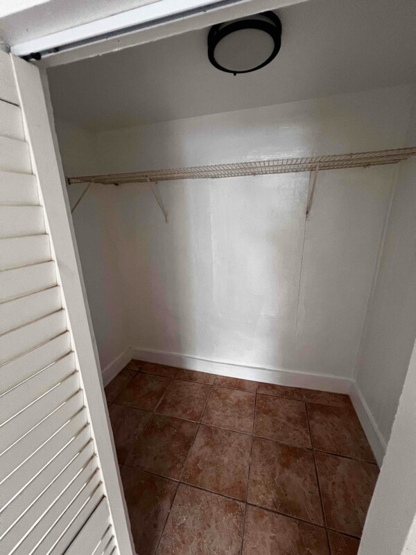 Foto del edificio - 746 NE 80th St
