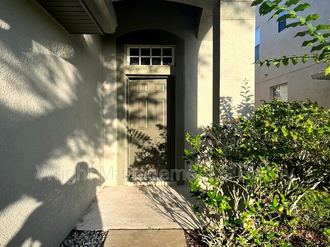 Building Photo - 7843 Foxgrove Dr