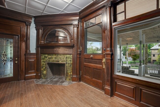 Photo - 1 Franklin Pl Apartment