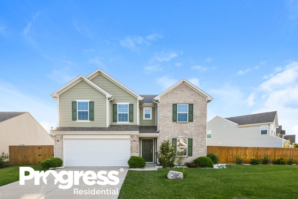 Primary Photo - 2528 Apple Tree Ln