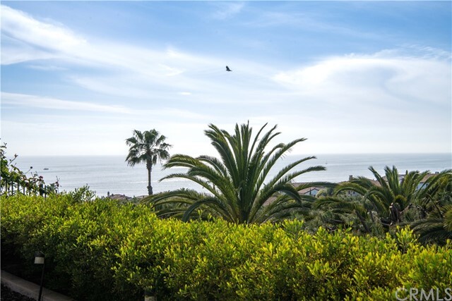 Building Photo - 6 Surfspray Bluff