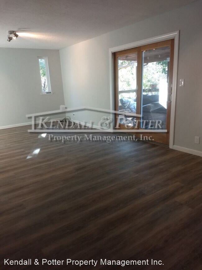 Building Photo - 3 br, 1 bath House - 24895 Skyland Rd.
