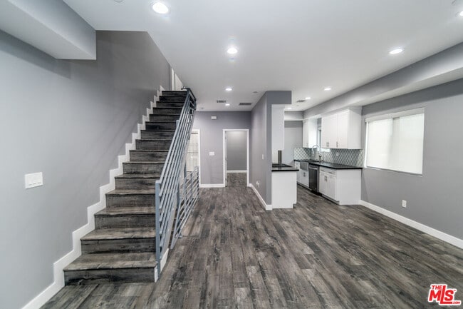 Foto del edificio - 1625 S New Hampshire Ave