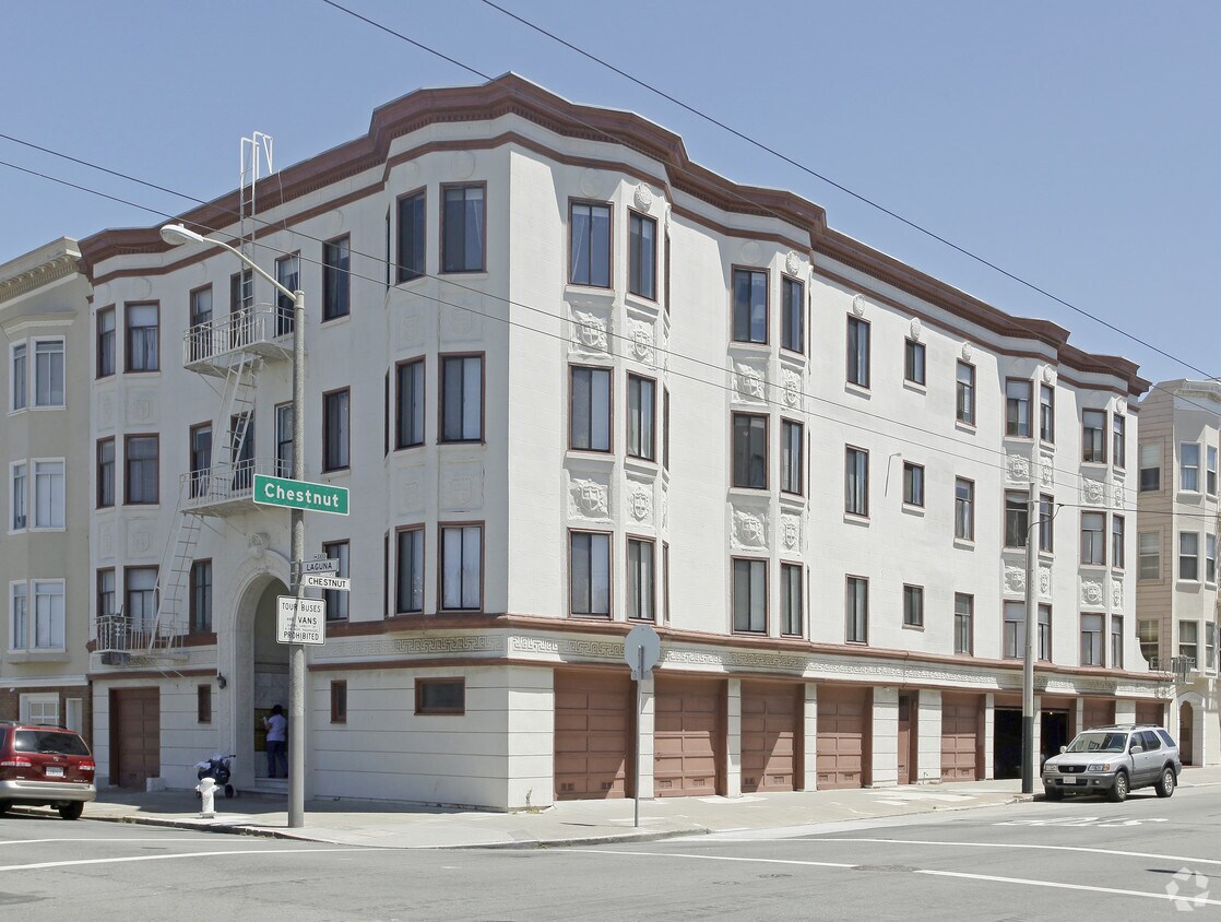 Primary Photo - 3300 Laguna St