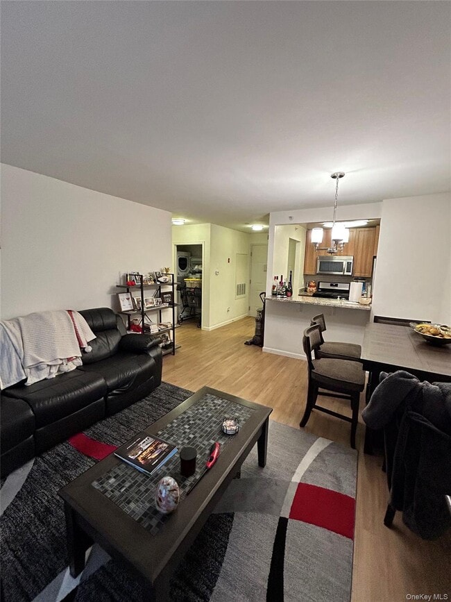 Building Photo - 125 Parkway Rd