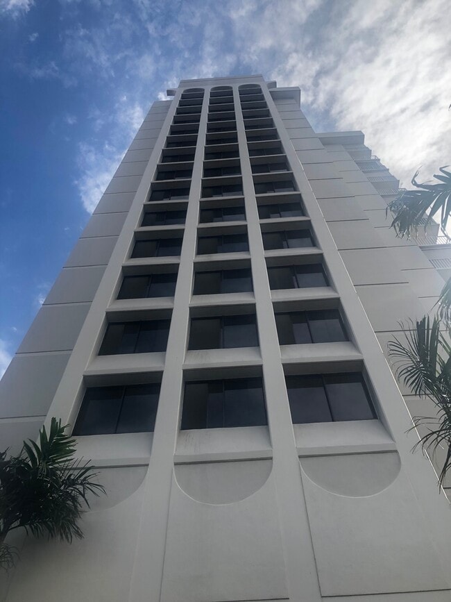 Building Photo - 475 Atkinson Dr