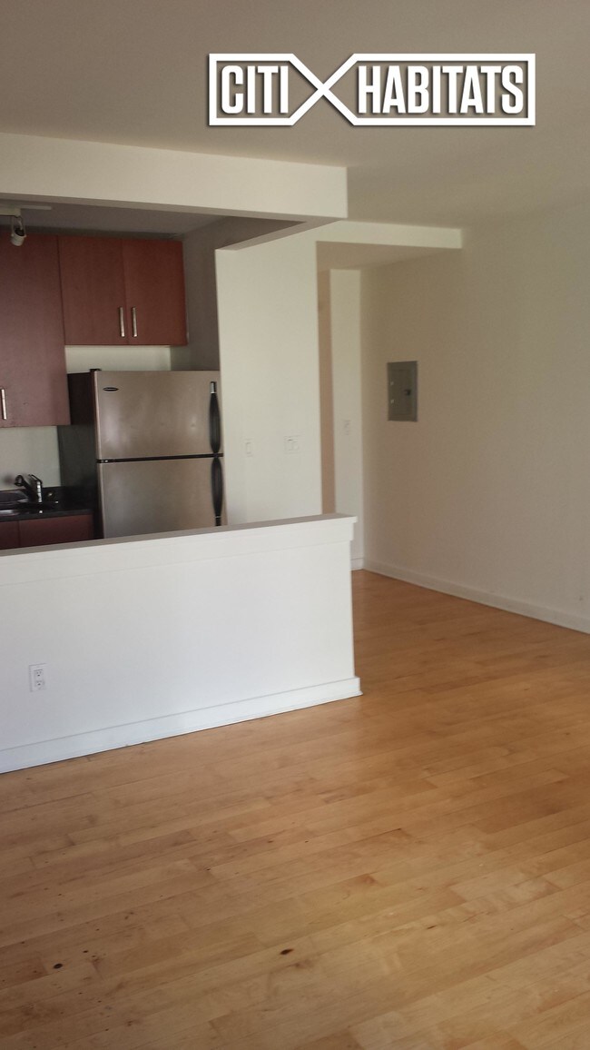 Building Photo - 312 W 53rd St
