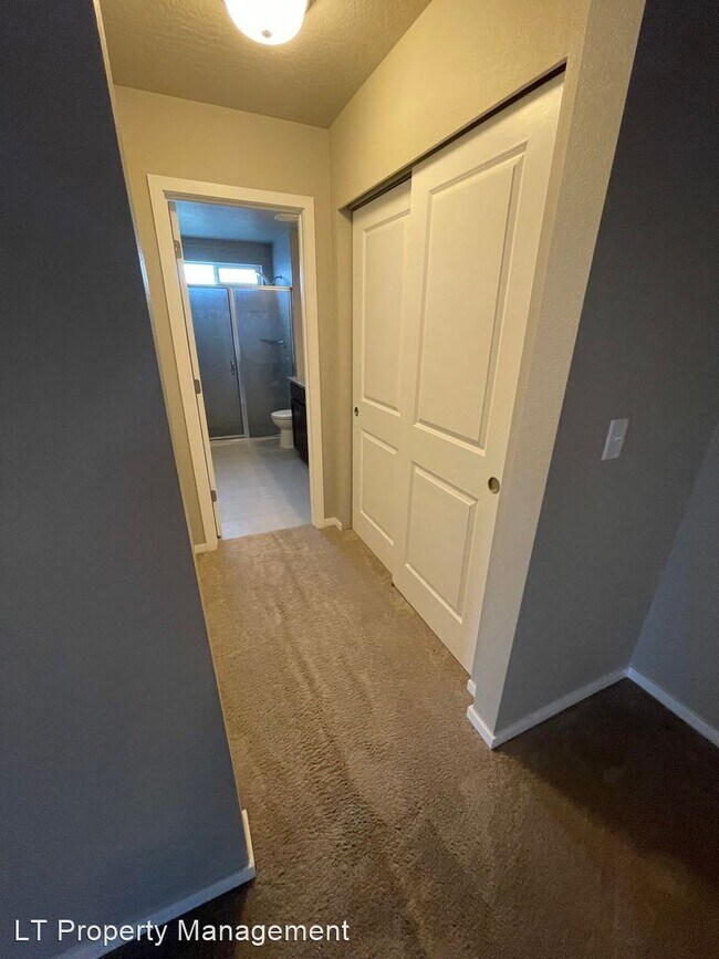 Foto del edificio - 3 br, 3 bath House - 20065 E Meyers Ave