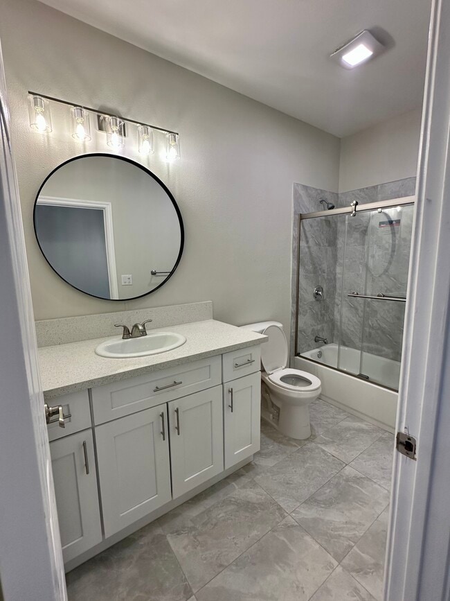 Foto del edificio - 7860 Montecito Ln