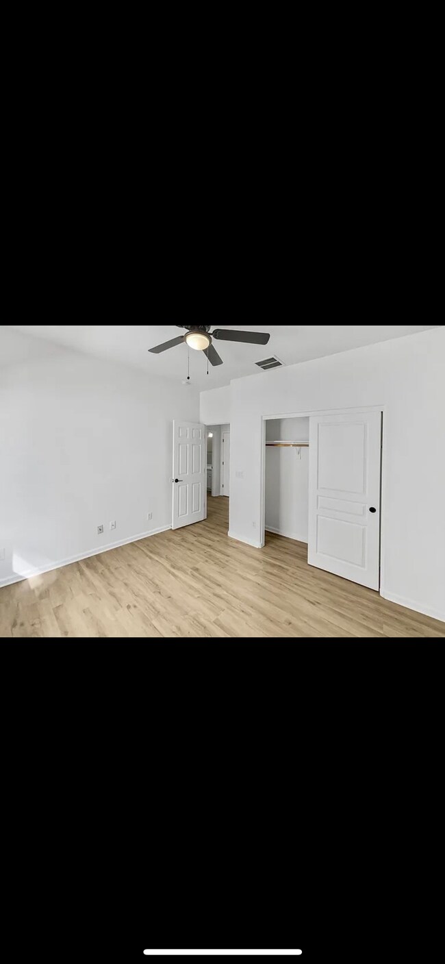 Foto del edificio - 1166 E Country Crossing Way