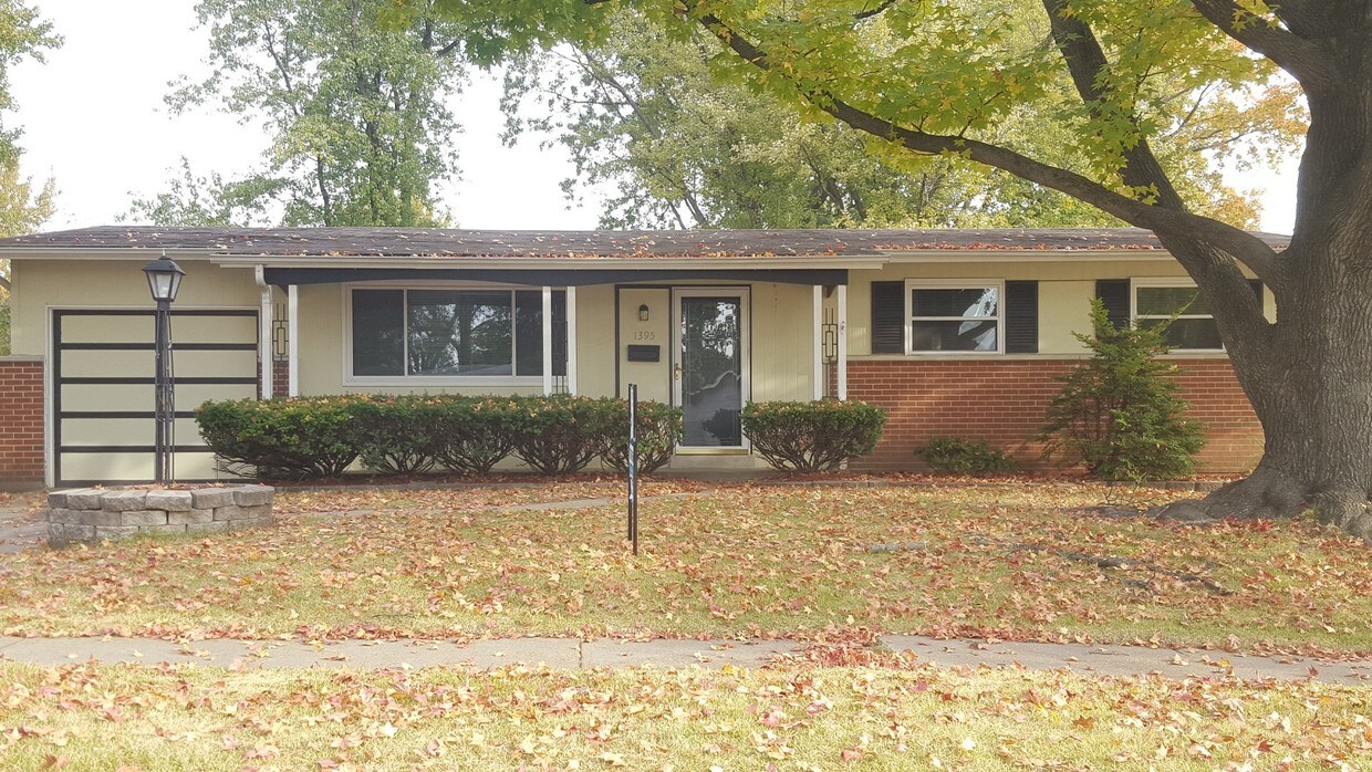 Primary Photo - 1395 Redbird Dr