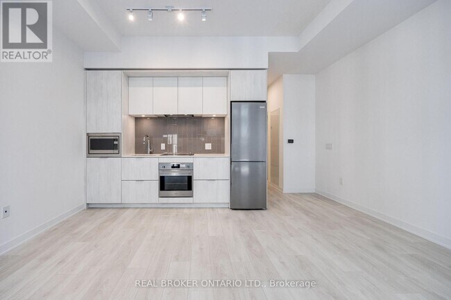 Photo du bâtiment - 35 Tubman Ave