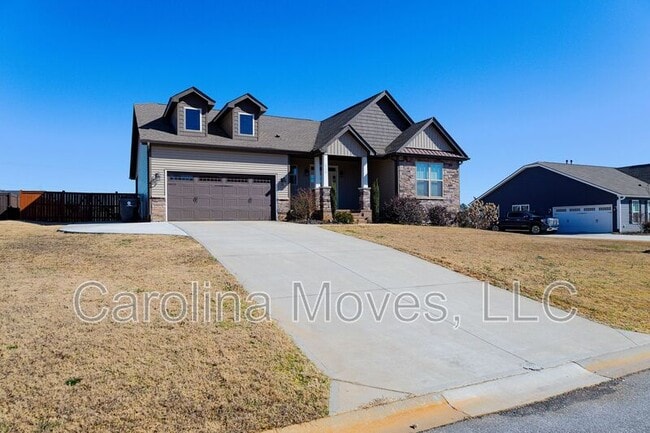 Foto del edificio - 210 Royal Hill Ln