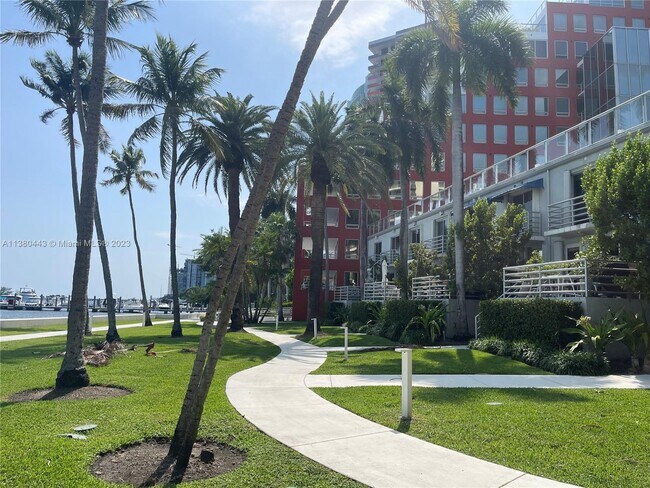 Foto del edificio - 1541 Brickell Ave