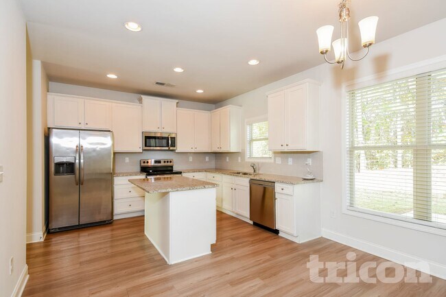 Foto del edificio - 685 Ireland Ln