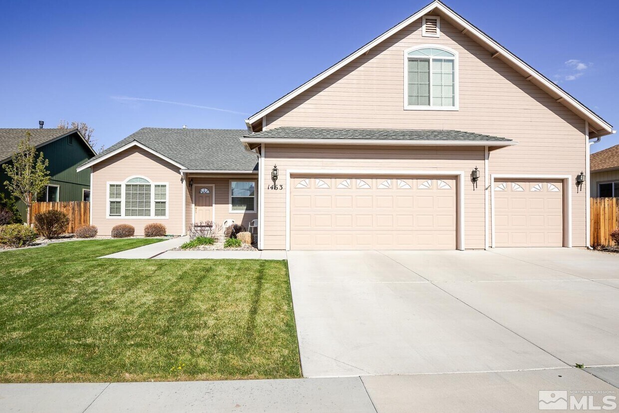 1463 Cardiff Dr, Gardnerville, NV 89410 House Rental in Gardnerville