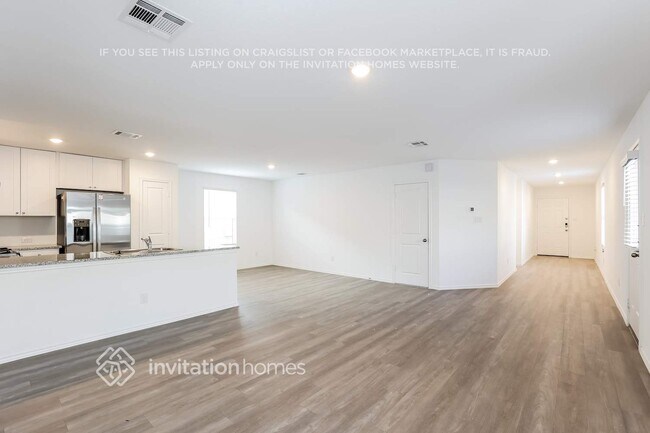 Building Photo - 4109 Waterfall Cv