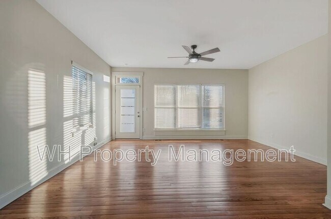 Foto del edificio - 123 Berry St