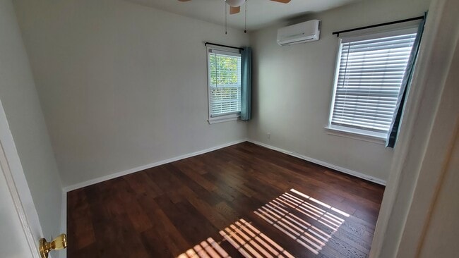 Building Photo - 6548 Aldea Ave