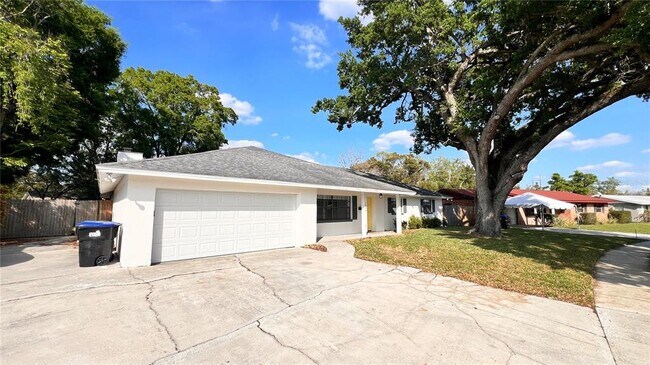 Building Photo - 1009 Alfred Dr