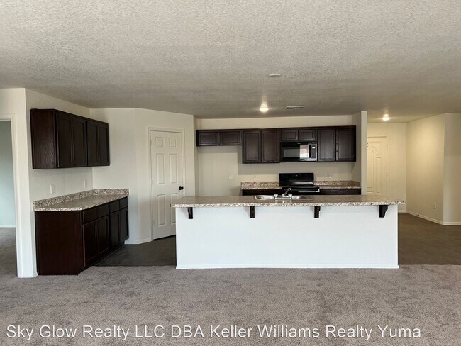 Building Photo - 5 br, 3 bath House - 7682 E. 43rd Pl.