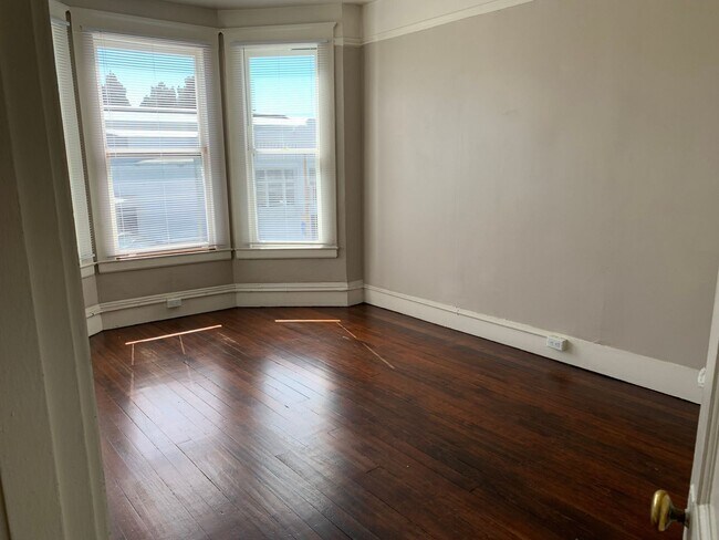 Foto del edificio - 2x1 in SoMa! Awesome Location!
