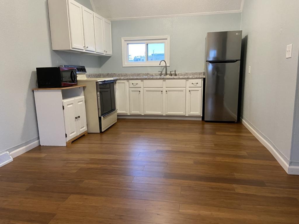 Primary Photo - 105 1st Ave SW