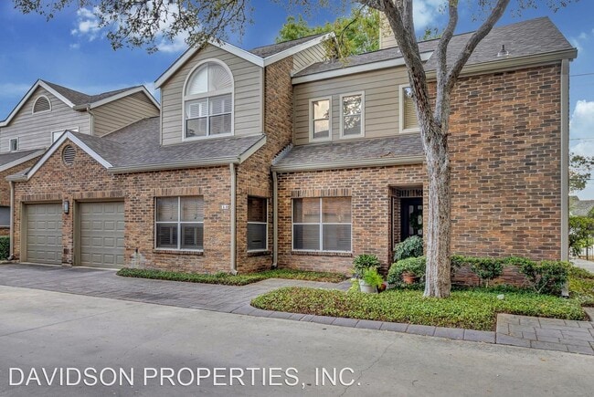 Foto del edificio - 3 br, 2.5 bath House - 8103 N New Braunfel...