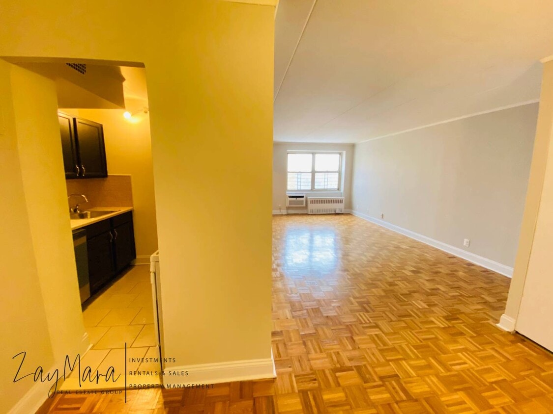 Primary Photo - 111 N 3rd Ave
