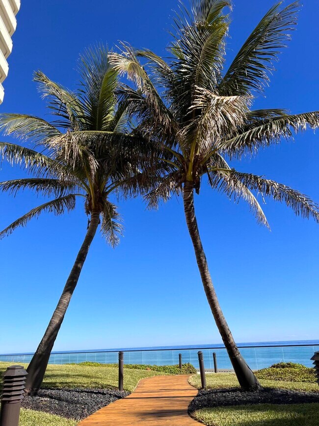 Building Photo - 5080 N Ocean Dr
