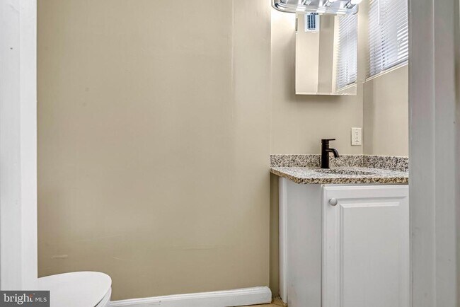 Foto del edificio - 2131 Jefferson St