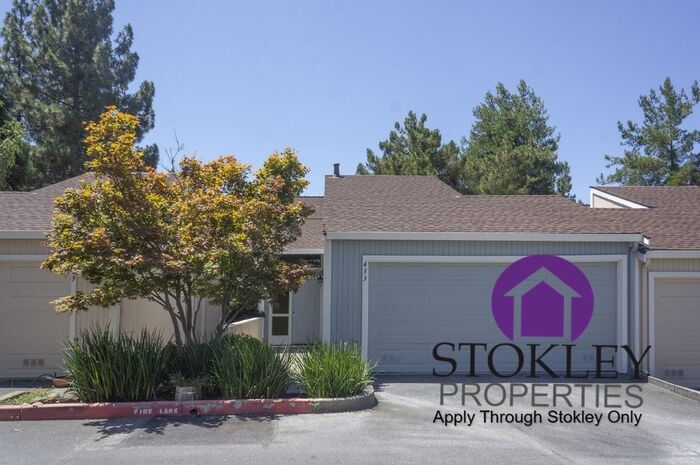Primary Photo - Stokley Properties Presents - 433 Camelbac...