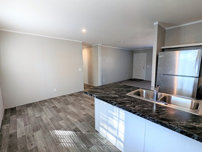 Building Photo - 727 Virginia