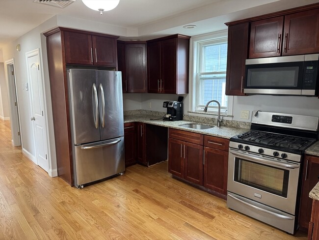 Foto del edificio - 7 Wave Ave