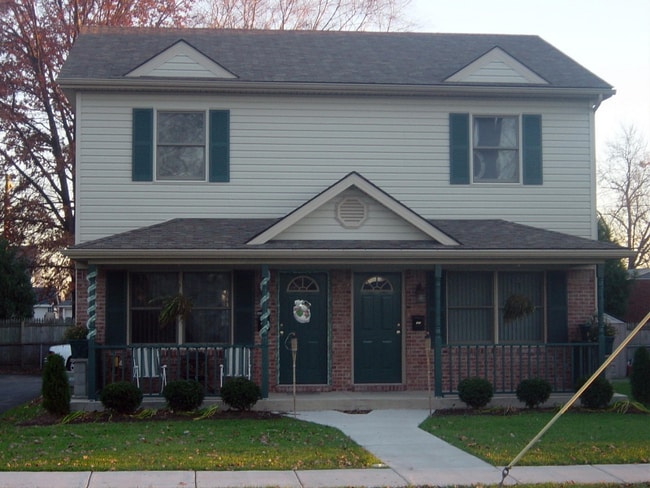 Photo - 103 E Park Pl Townhome