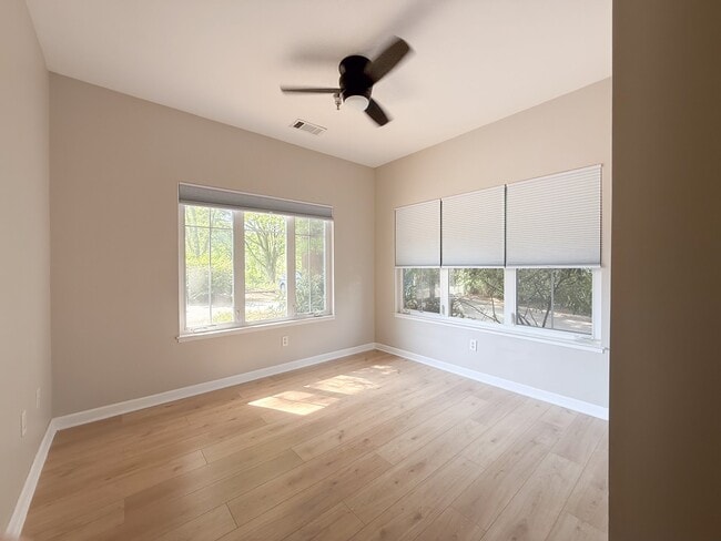 Building Photo - 64 Clingman Ave