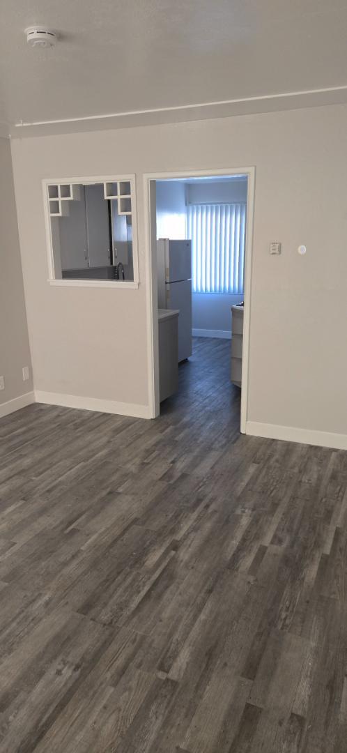 Foto del edificio - 4550-4596 E Sierra Madre Ave - 4554 C