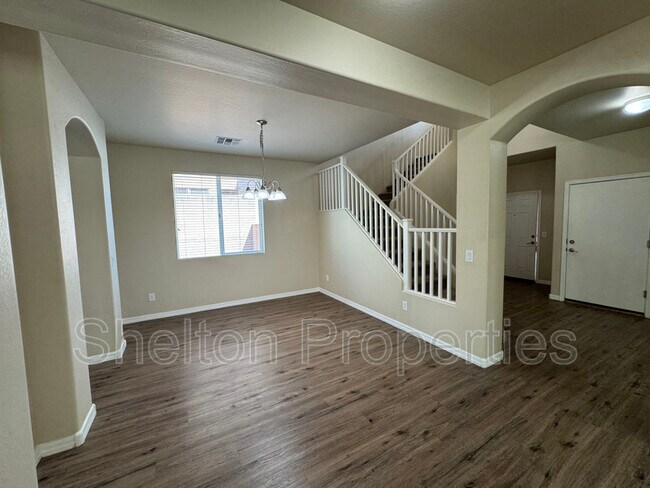 Foto del edificio - 20684 W White Rock Rd