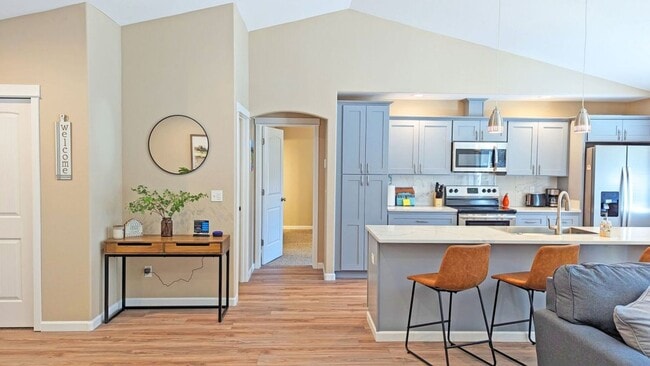 Foto del edificio - Beautiful Home with Modern Comforts