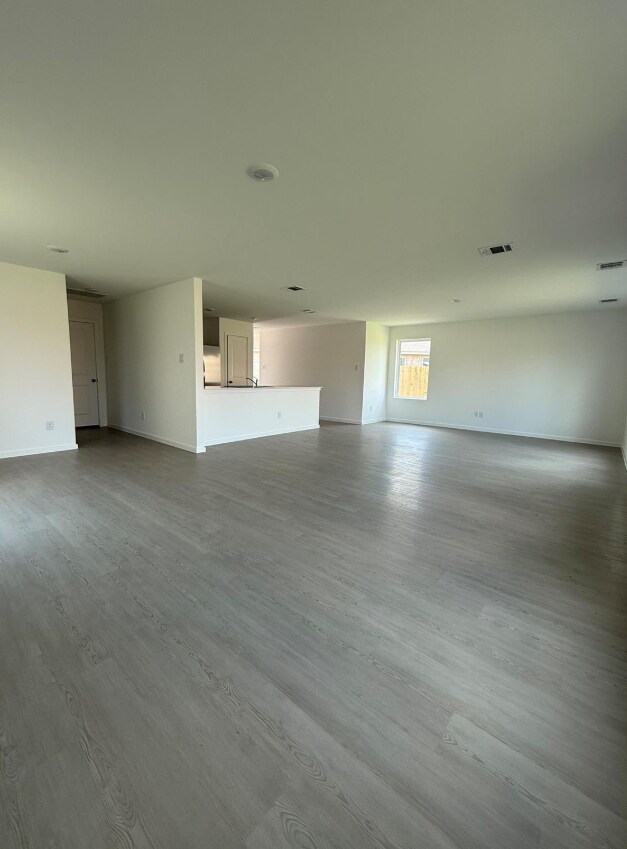 Building Photo - 3061 Fantasy Ter Dr