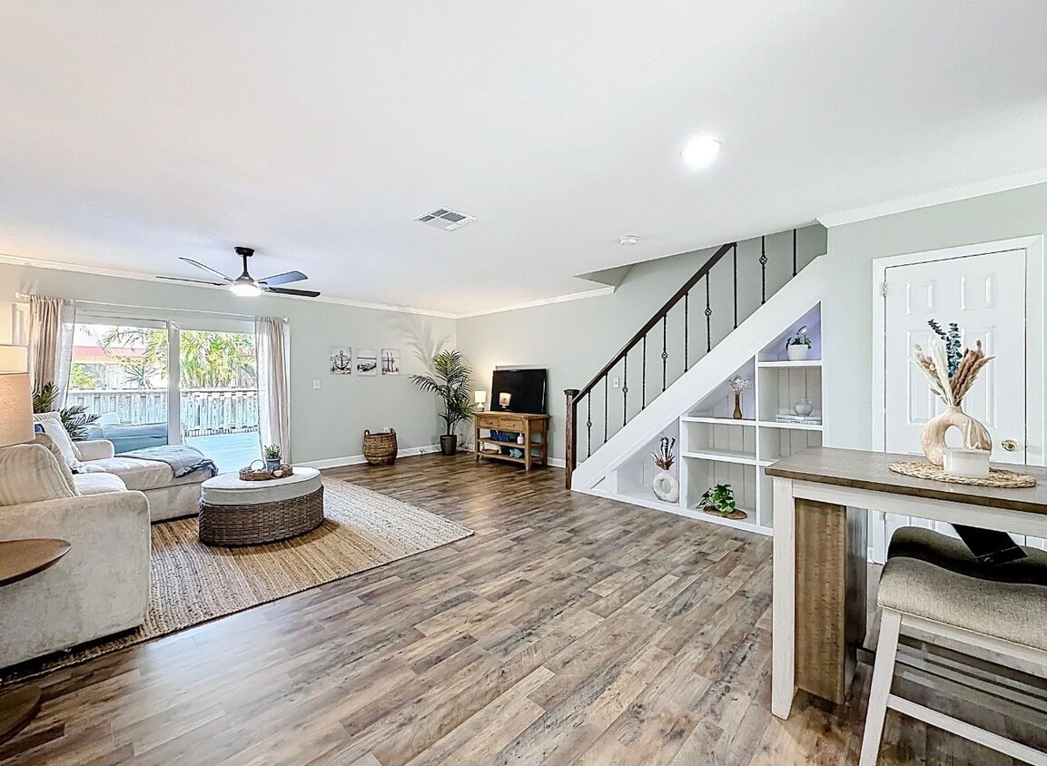 Photo - 1655 58th Terrace S (Saint Petersburg, FL)
