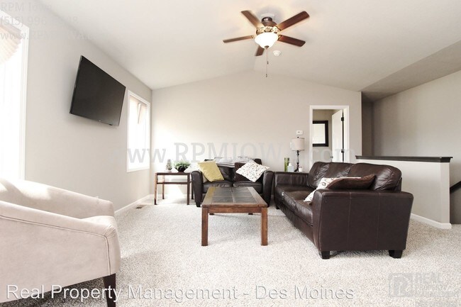 Building Photo - 3 br, 2.5 bath House - 2611 NW 23rd Street