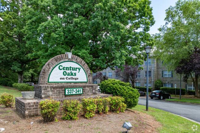 337 Guilford College Rd - Century Oaks on College