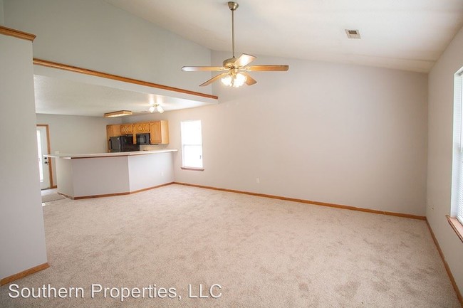 Building Photo - 4 br, 2 bath House - 5559 Pinehurst Lane
