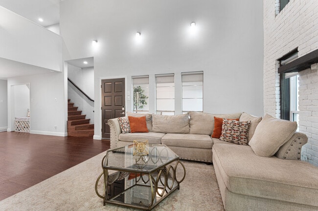 Building Photo - 2907 Country Pl Ct